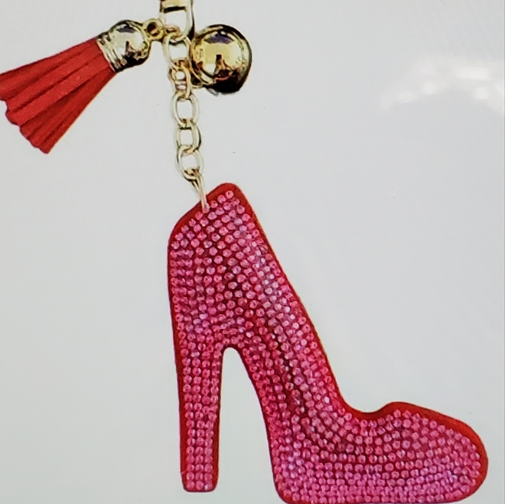 DIVAS LiMiTED Pink Rhinestone Shoe Key Holder